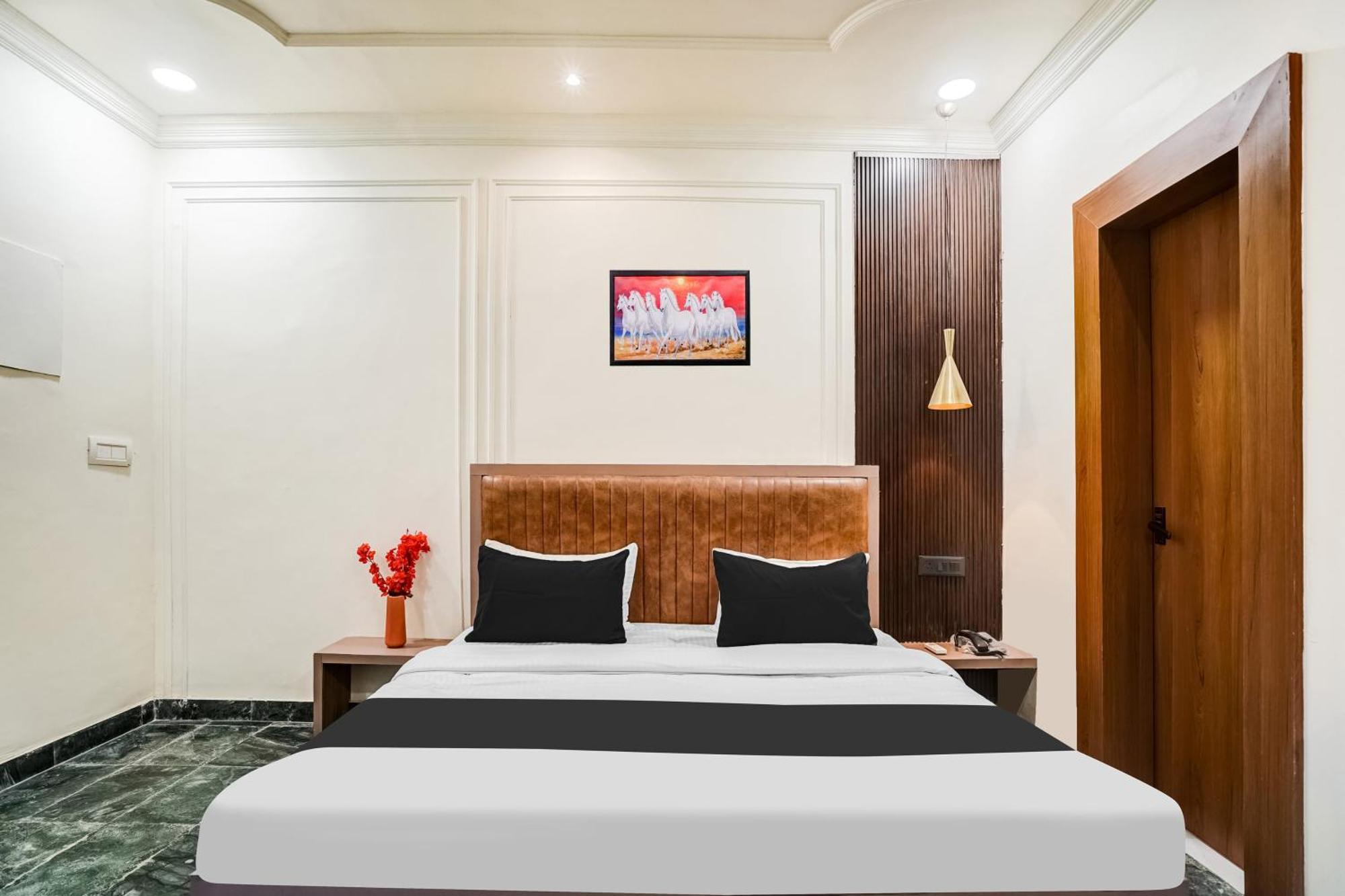 Super Collection O Ratan Lal Nagar Hotel Kanpur Exterior foto