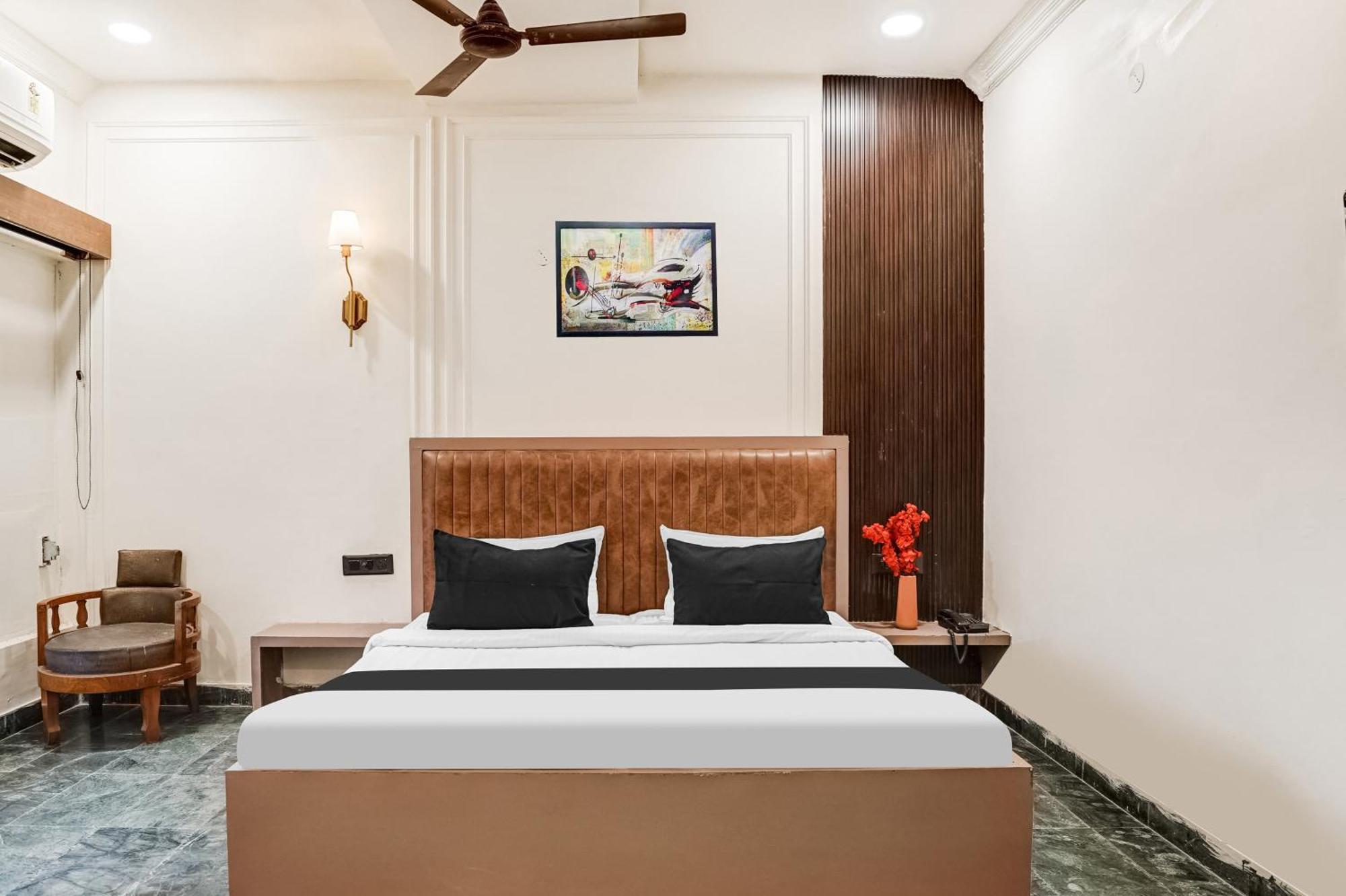 Super Collection O Ratan Lal Nagar Hotel Kanpur Exterior foto